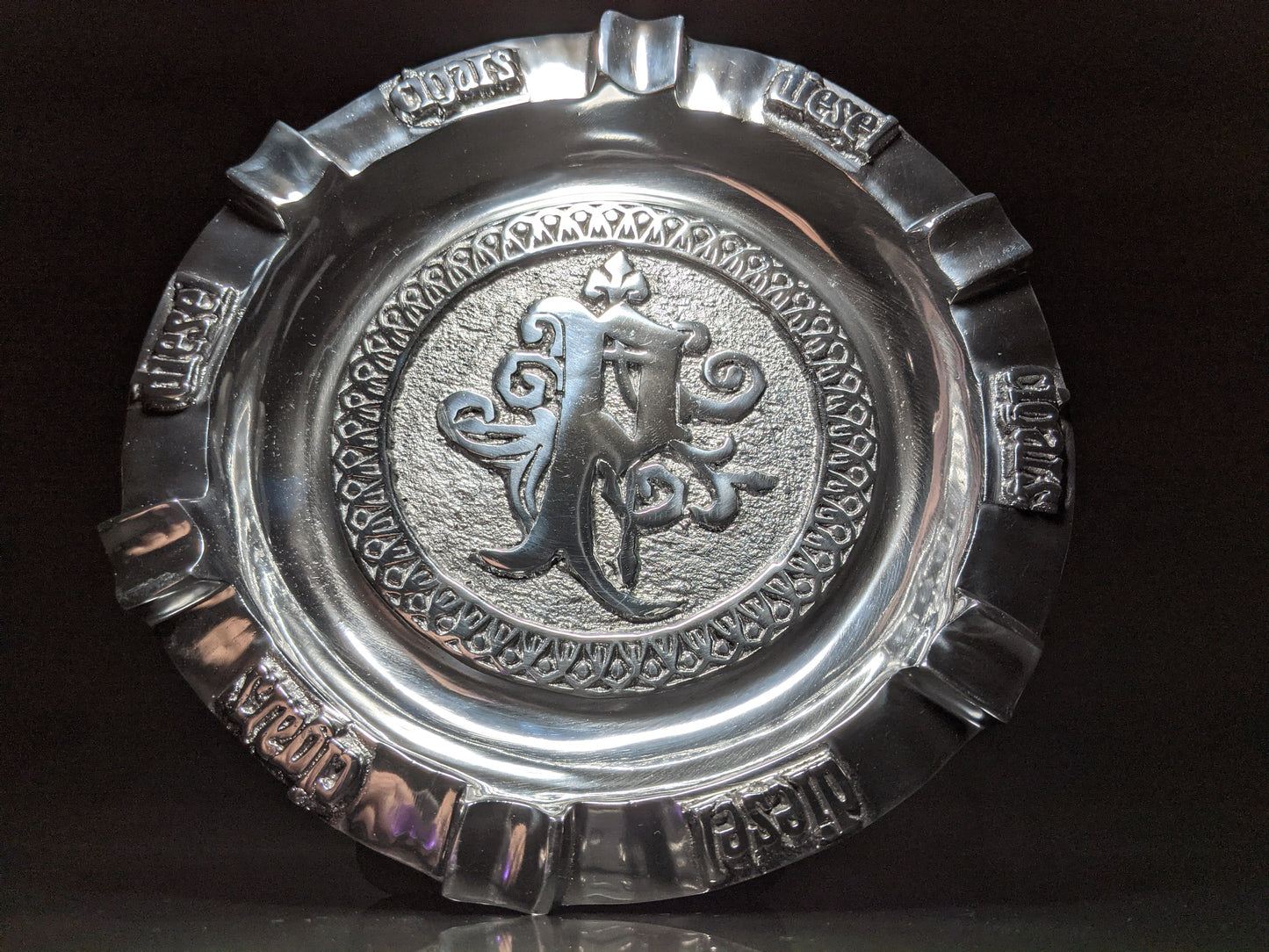 Drew Estates Polished Pewter 9 " cigar ashtray with 5 slots for your cigars