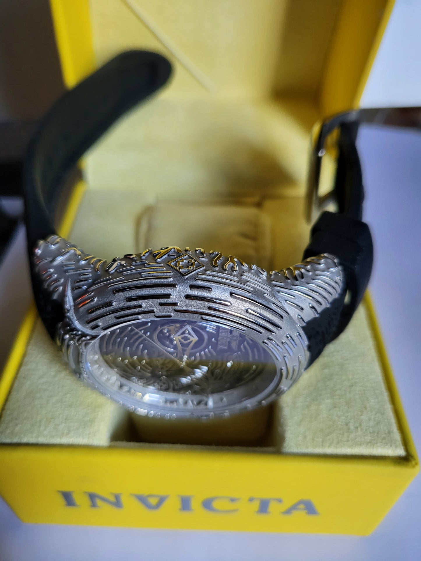 Invicta Maori Shark watch Model no. 26425