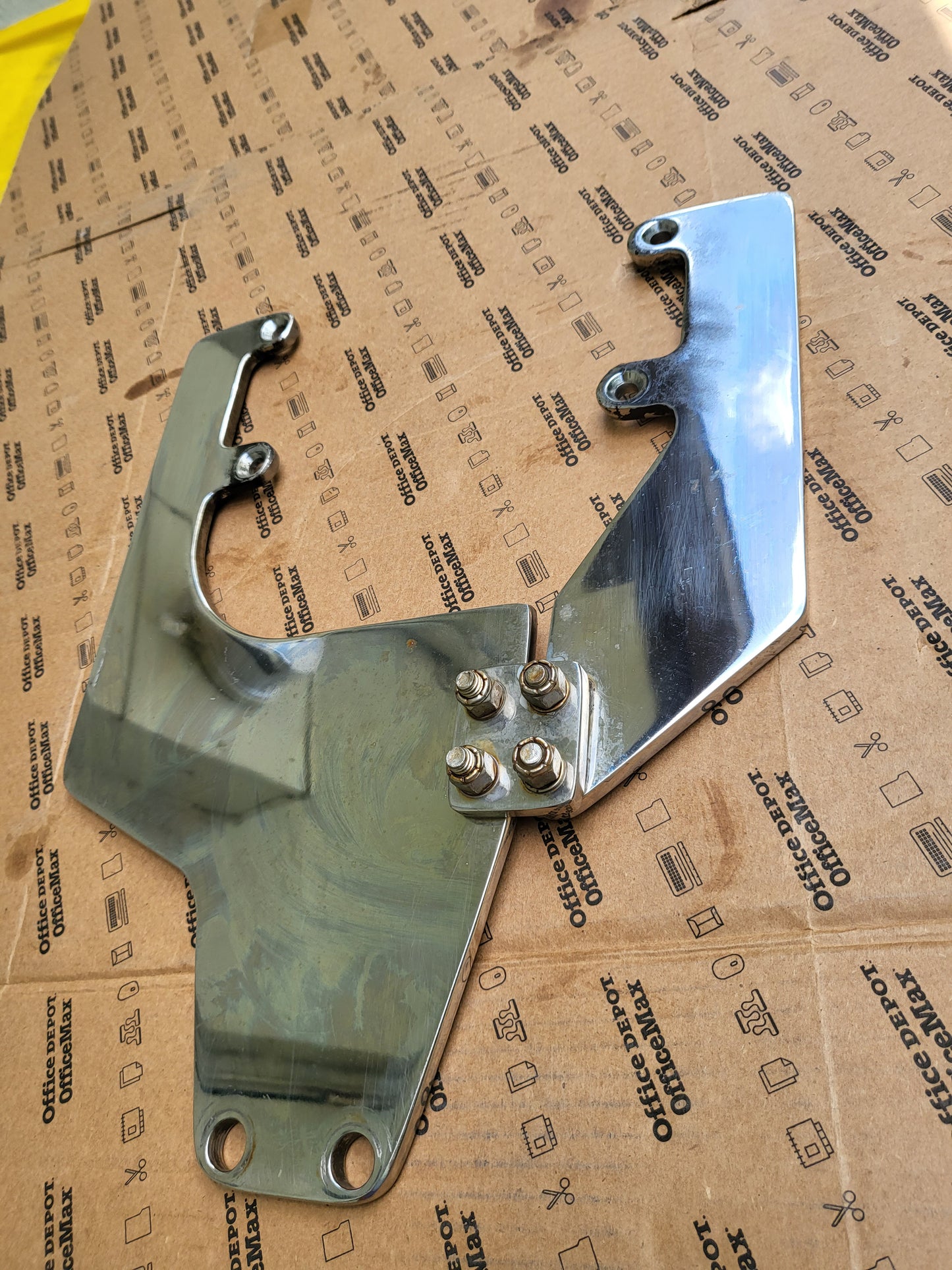 Merc 3 Litre 250 Wing Plate Center Engine