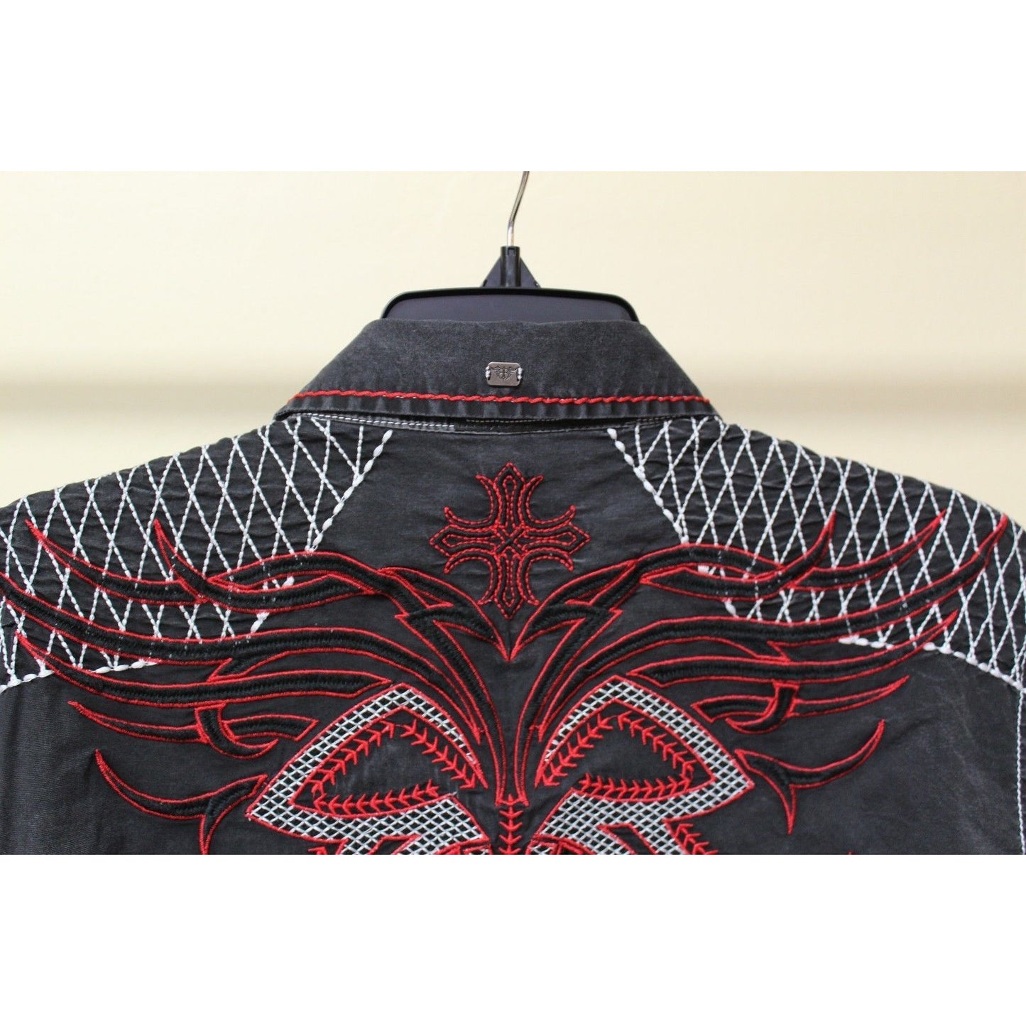 Men's Roar Signature Black Short Sleeve Button Up Shirt Size Medium