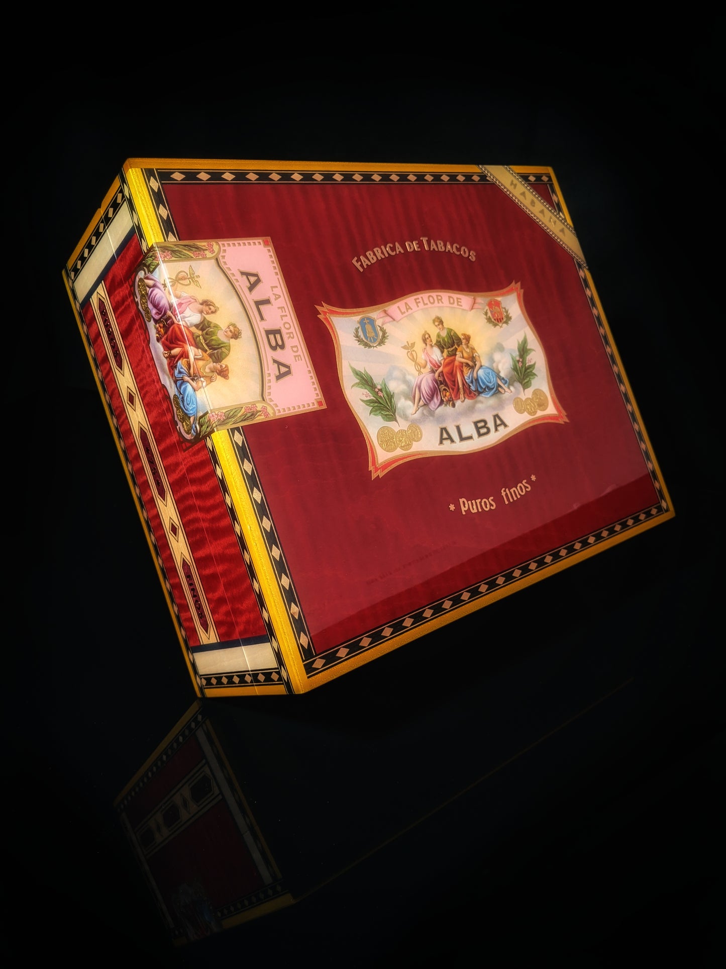 Elie Bleu Alba Red Sycamore Humidor 75 count