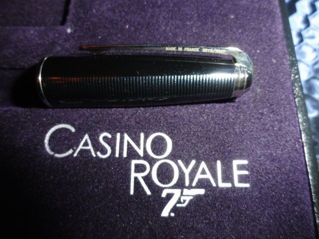 S.T. DUPONT CASINO ROYALE FOUNTAIN PEN