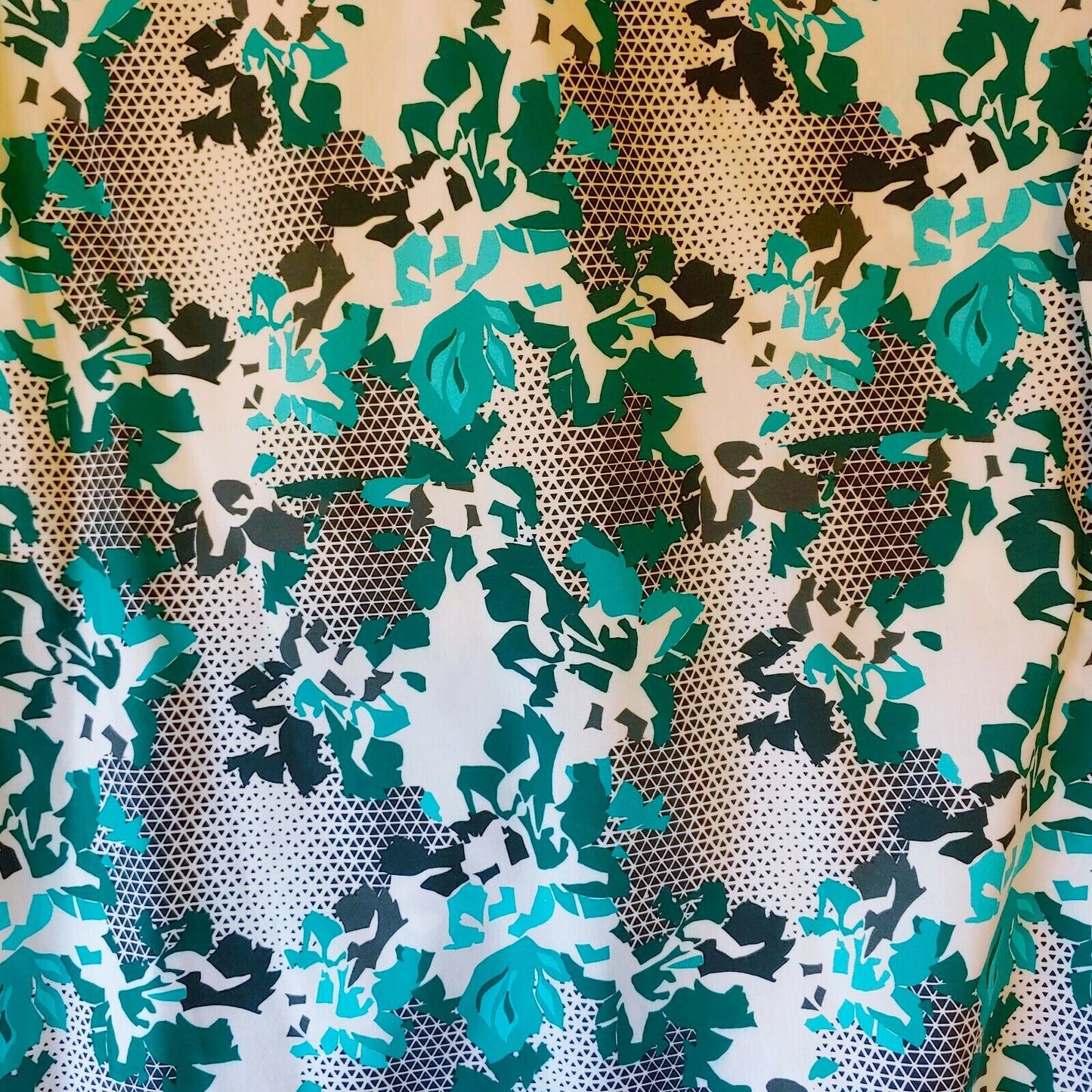 Robert Graham - Floral Short Sleeve Printed Sport Shirt Classic Fit - Medium