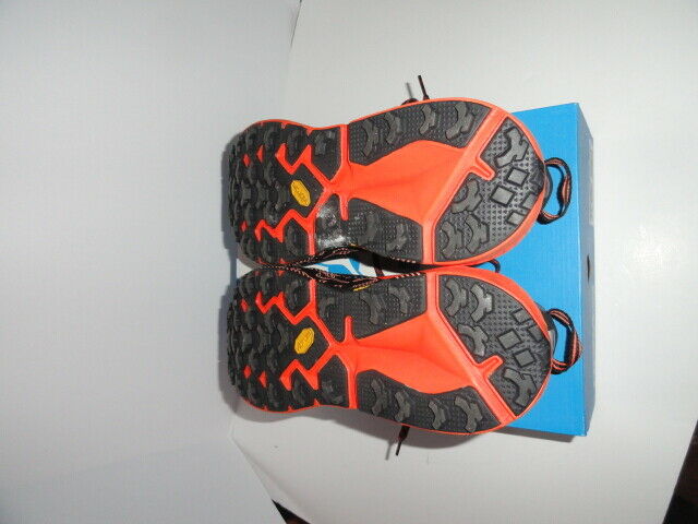 Hoka One Speedcoat 3 Grey and Orange size 13 M