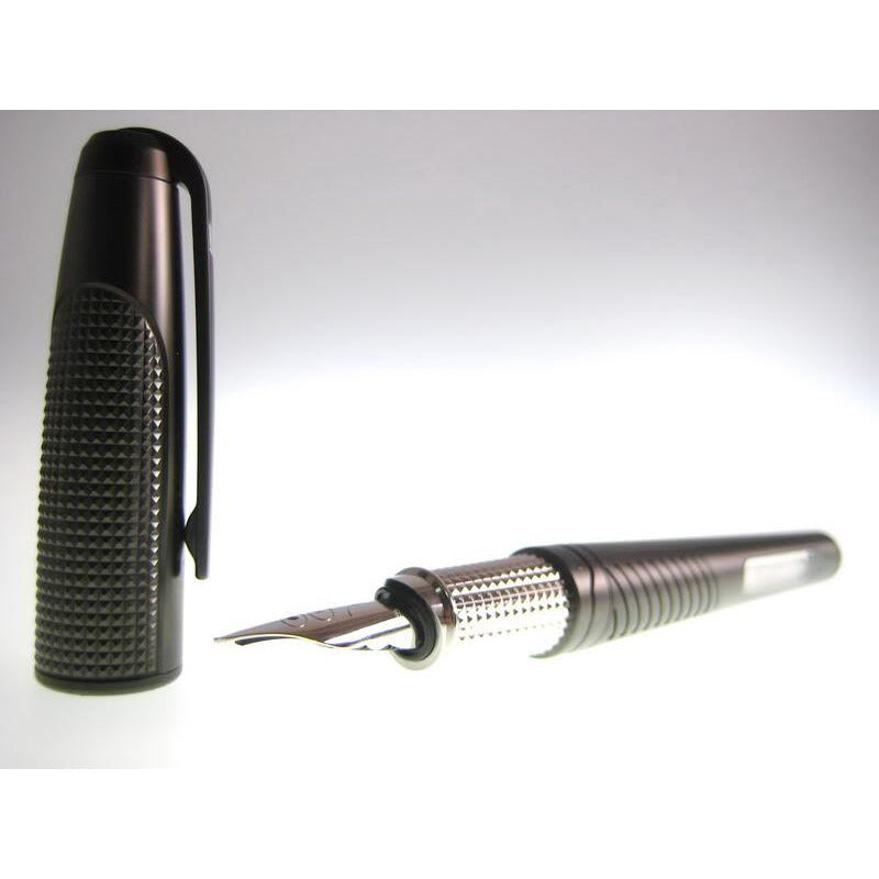 ST Dupont Ltd Edition James Bond 007 PVD Fountain Pen