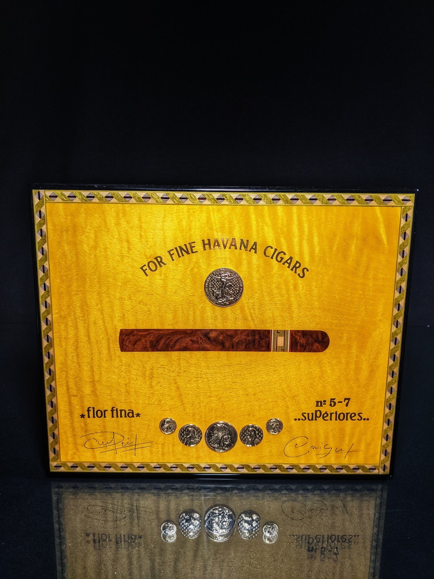Elie Bleu Medals Yellow Sycamore Humidor 75 Count