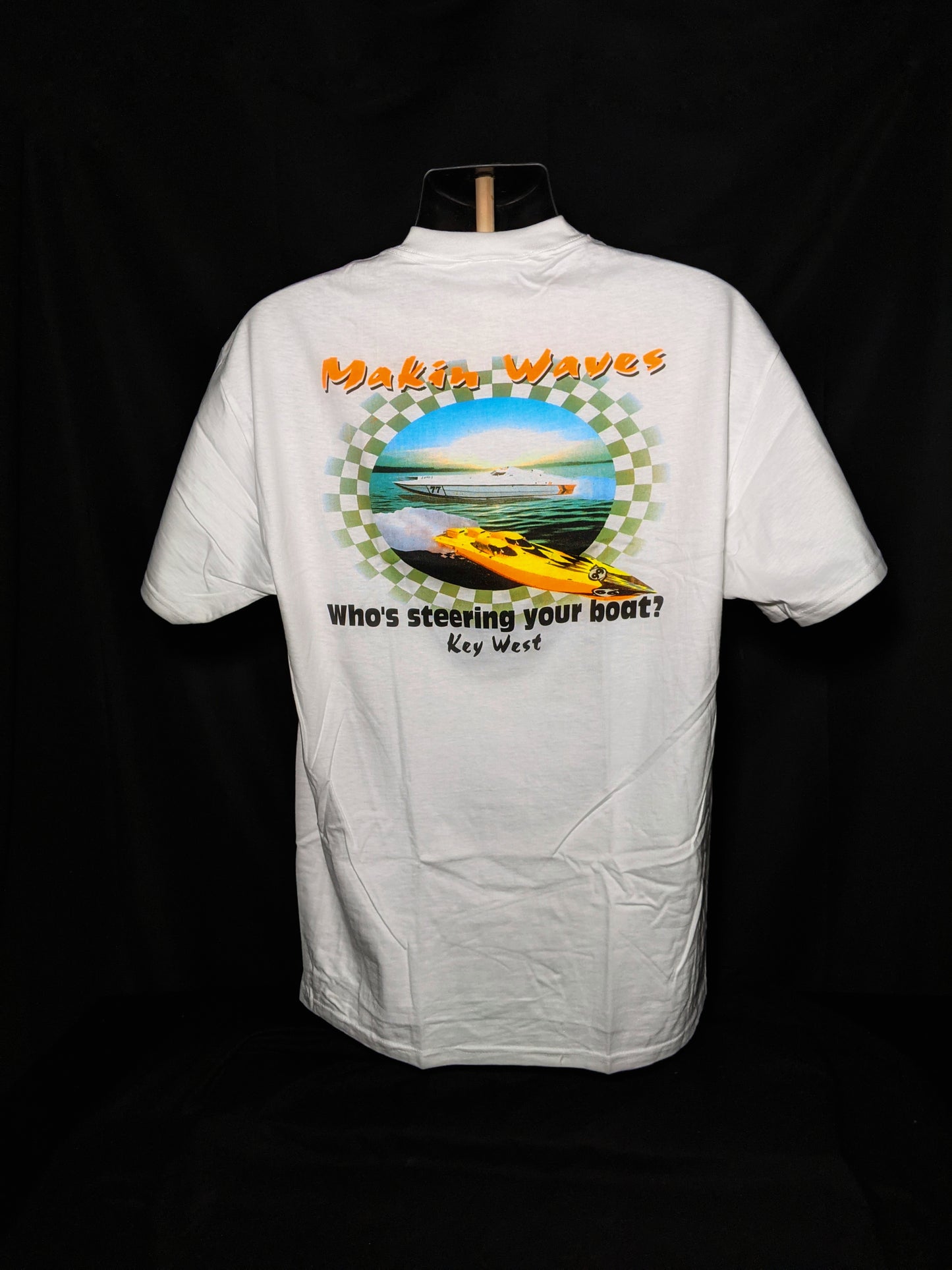 " Makin Waves "  Offshore Powerboat Beefy-T Shirt