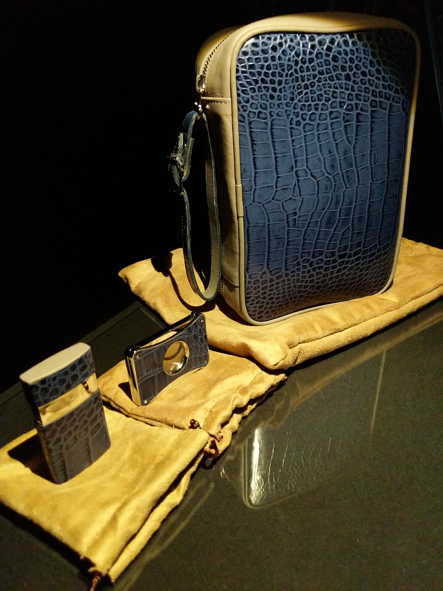 Brizard and Co Havana Traveler with matching cutter and lighter