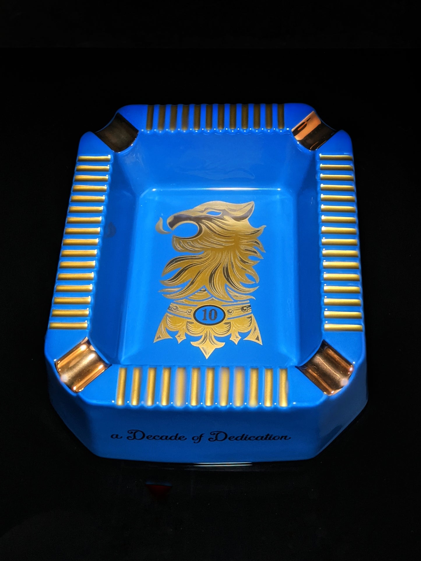 Drew Estates Undercrown Blue Ceramic Ashtray 10" L x 8.5" W x 2.75" H NIB