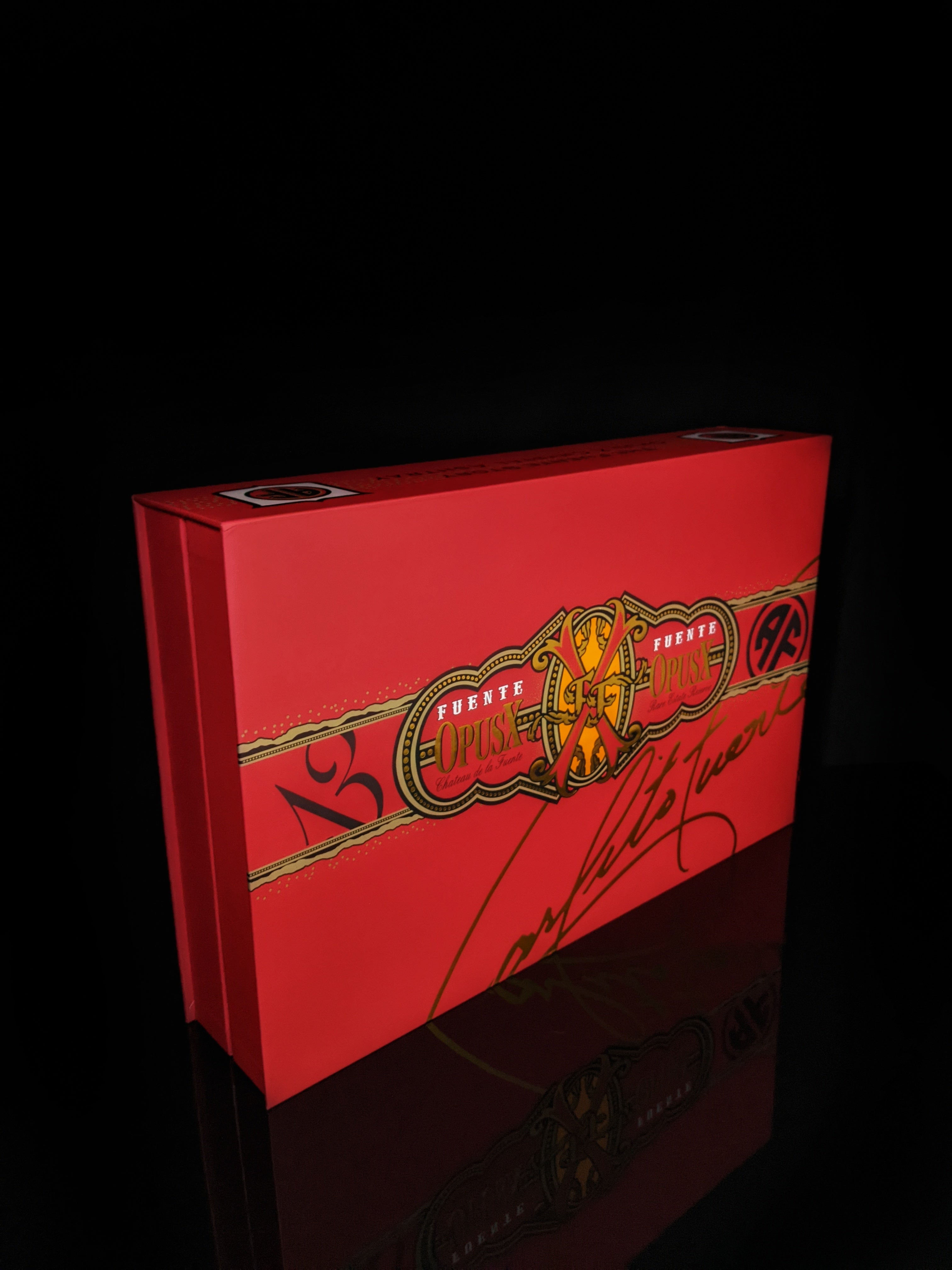 Fuente OpusX Red Limited Edition ashtray