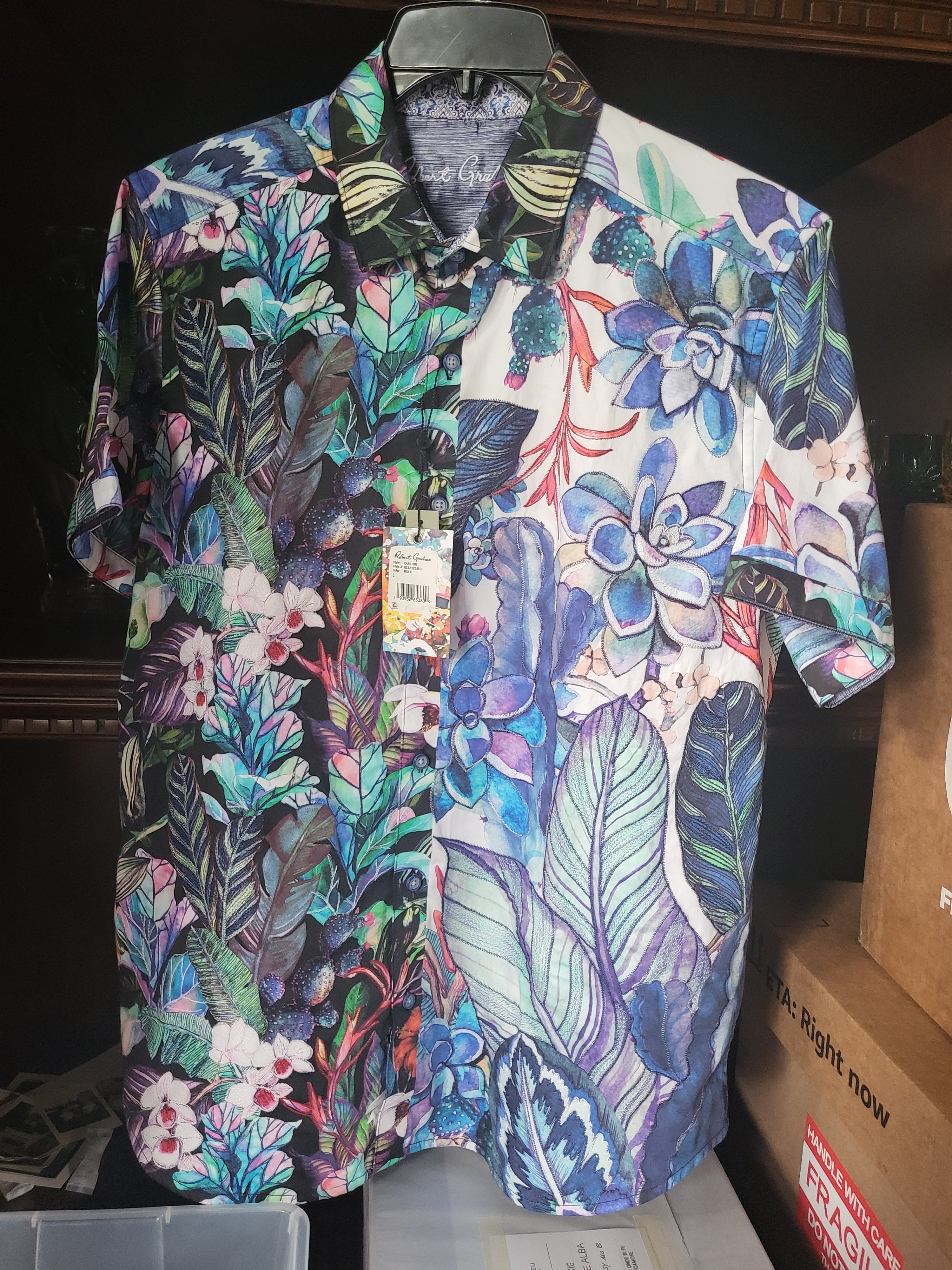 Robert Graham Short Sleeve Large Shirt