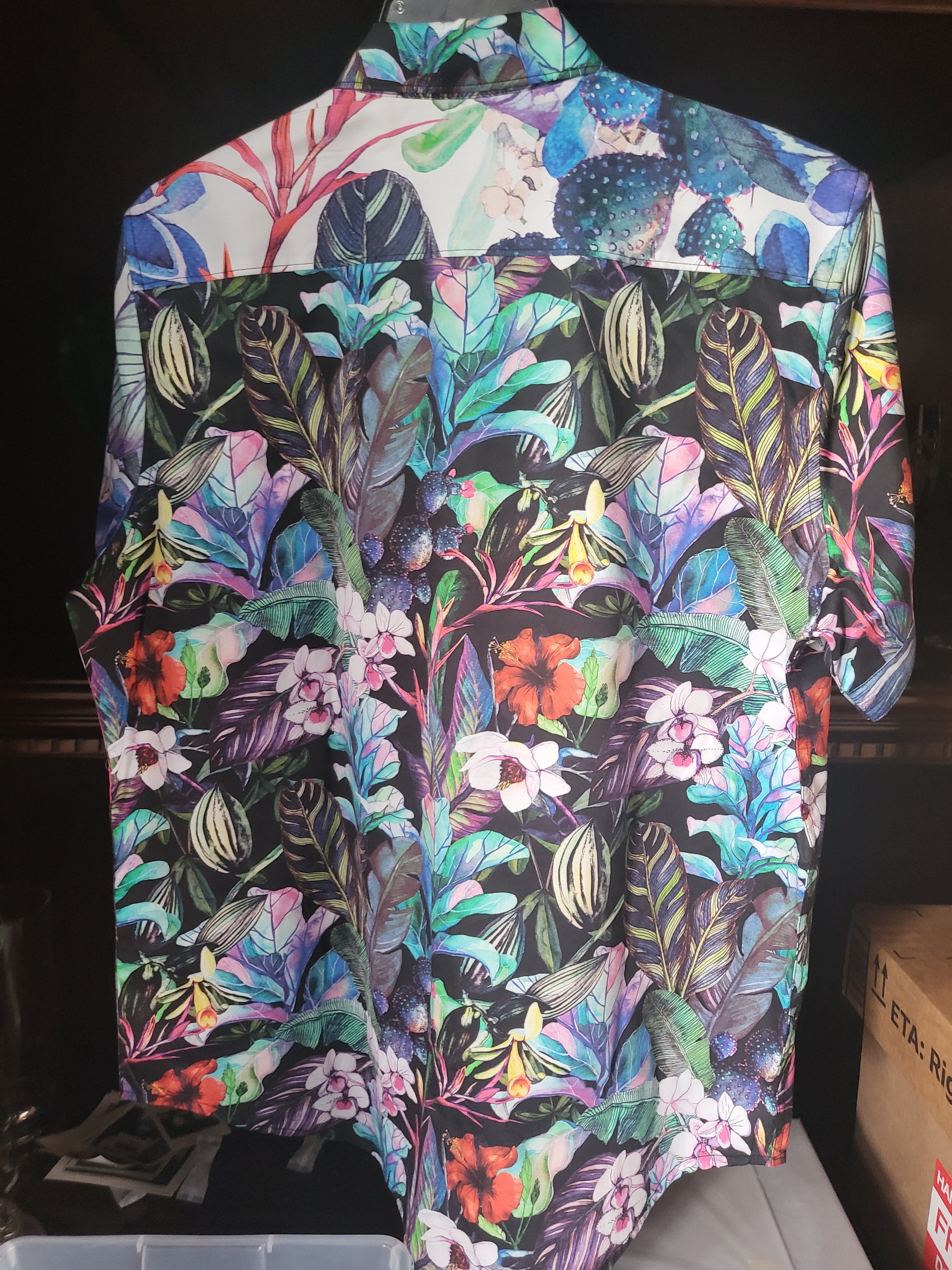 Robert Graham Short Sleeve Large Shirt