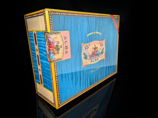 Elie Bleu Alba Blue Sycamore Humidor 200 ct.