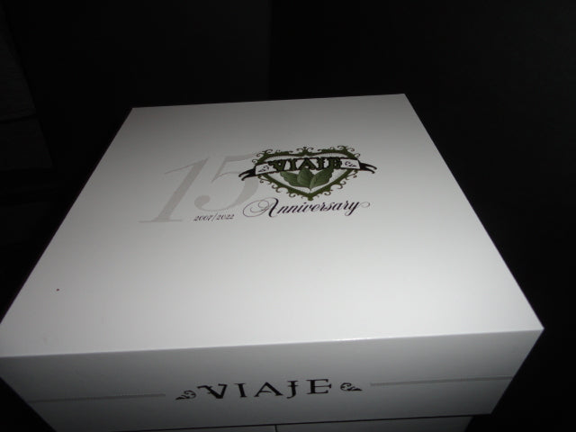 Viaje 15th Anniversary Gold Cigar Ceramic Jar Humidor( Empty No Cigars ) NIB