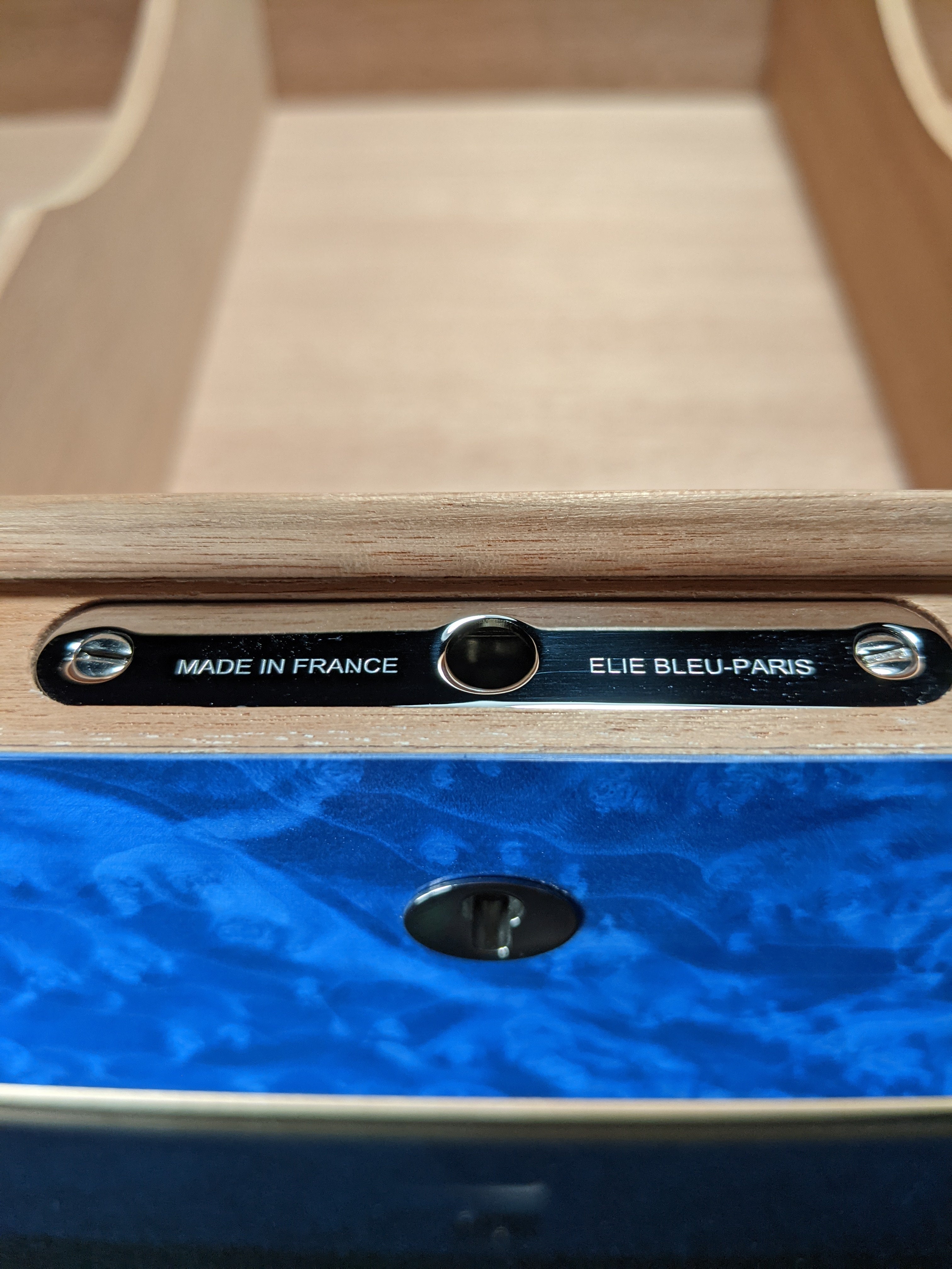 Elie Bleu Madrona Blue Sycamore Humidor — 110 Count