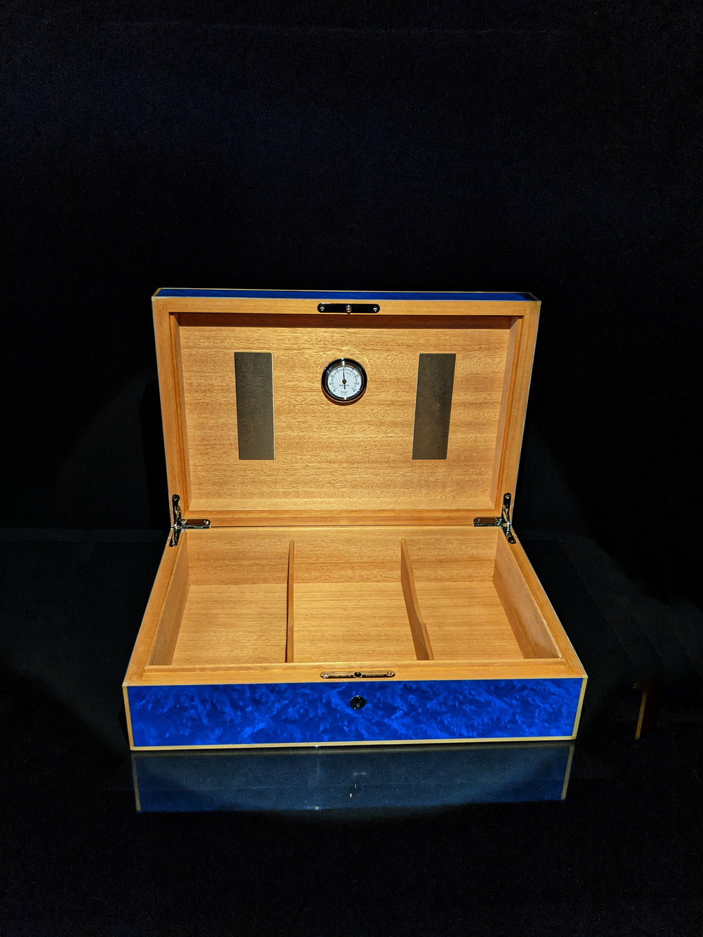 Elie Bleu Madrona Blue Sycamore Humidor — 110 Count