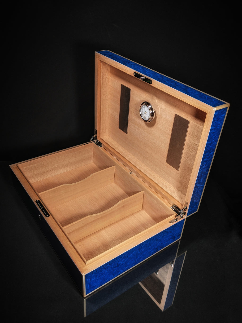 Elie Bleu Madrona Blue Sycamore Humidor — 110 Count