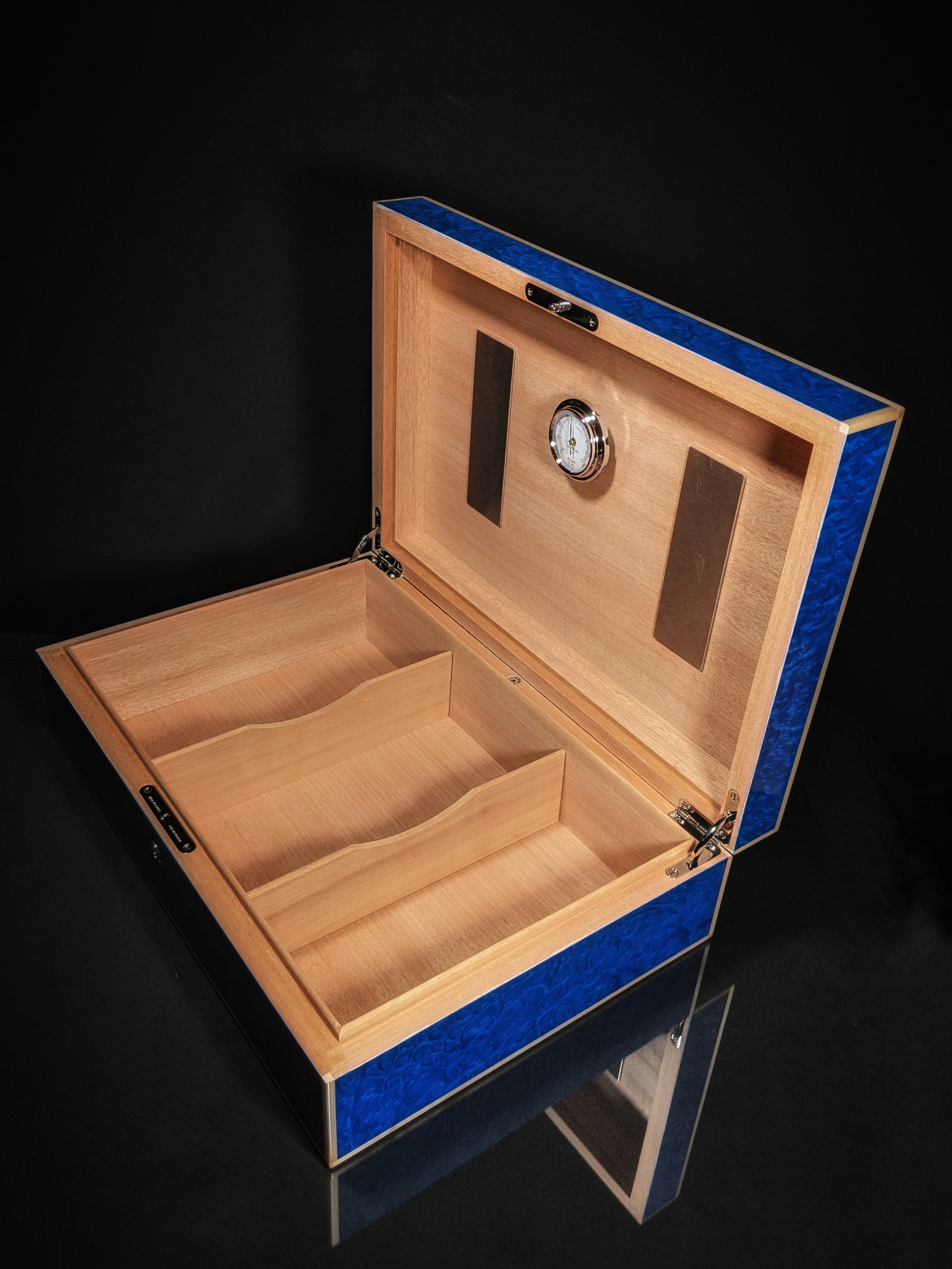 Elie Bleu Madrona Blue Sycamore Humidor — 110 Count