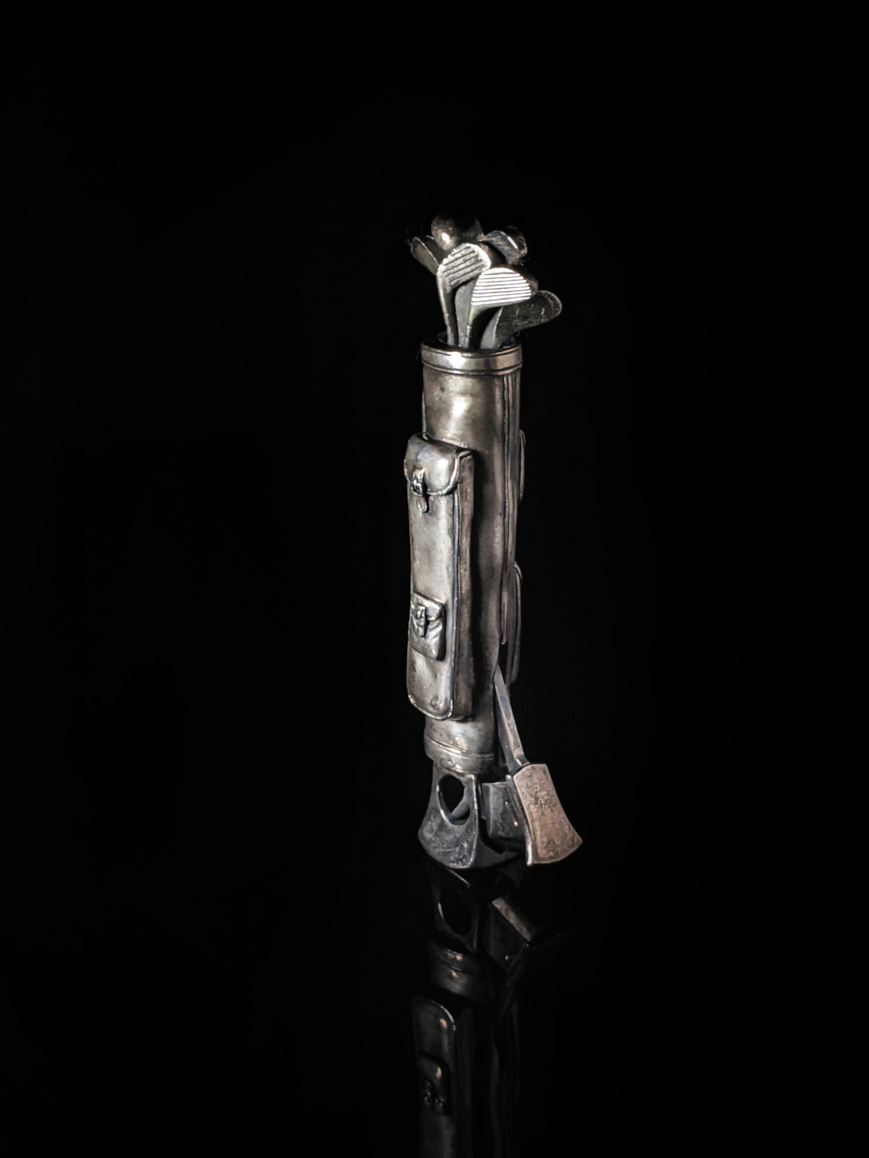 GOLF CLUBS & BAG CIGAR CUTTER