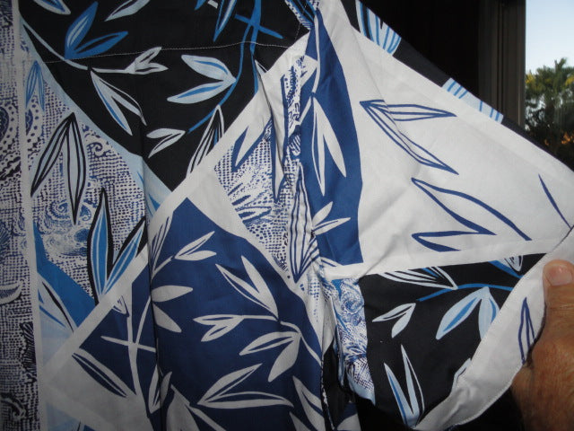 Robert Graham Blue Palm Short Sleeve Shirt Size 2XL NWTS