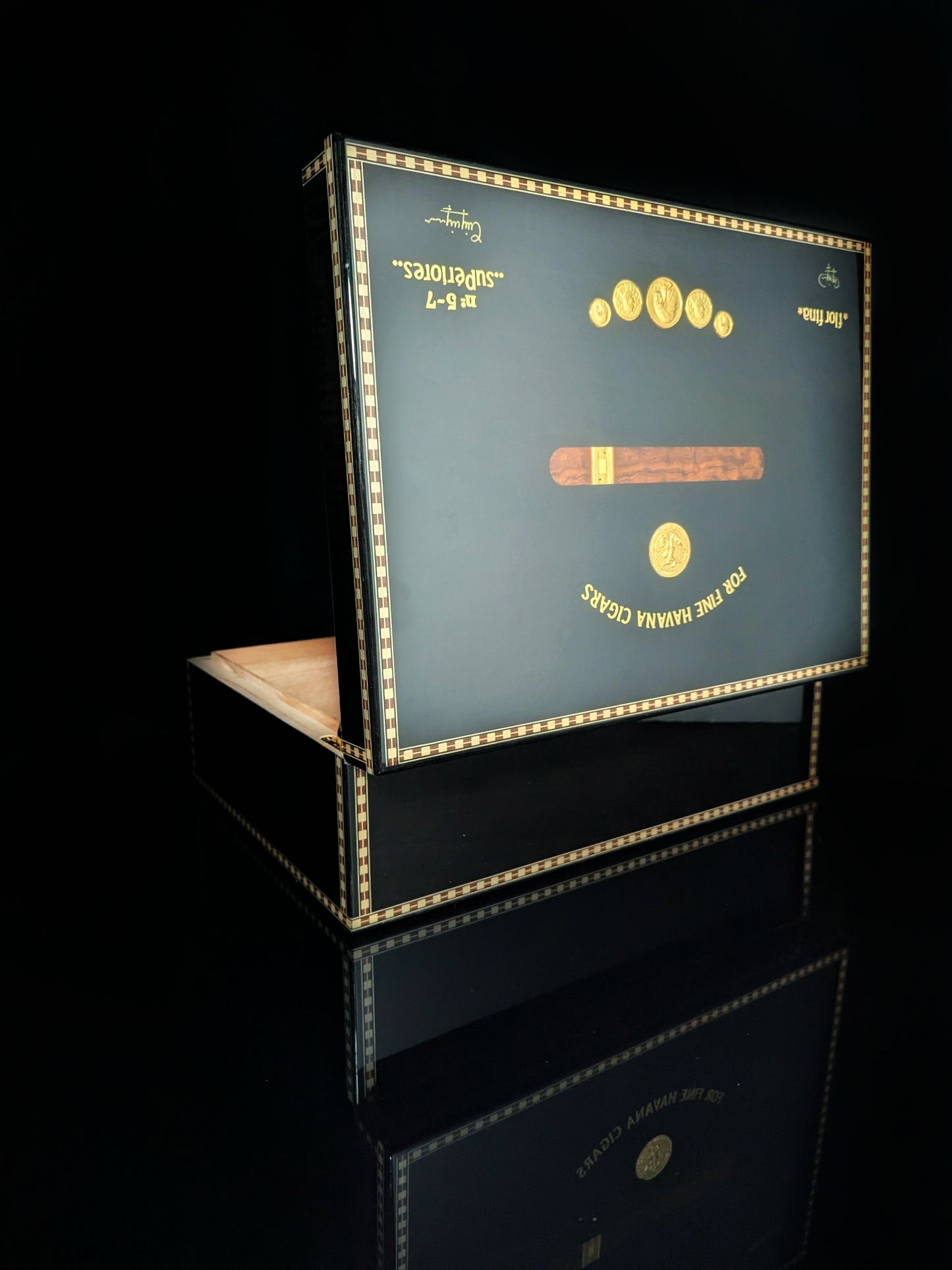 Elie Bleu Medals Black Sycamore humidor 200 count NIB