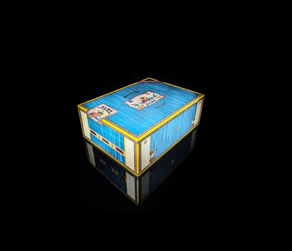 Elie Bleu Alba Blue Sycamore Humidor 200 ct.