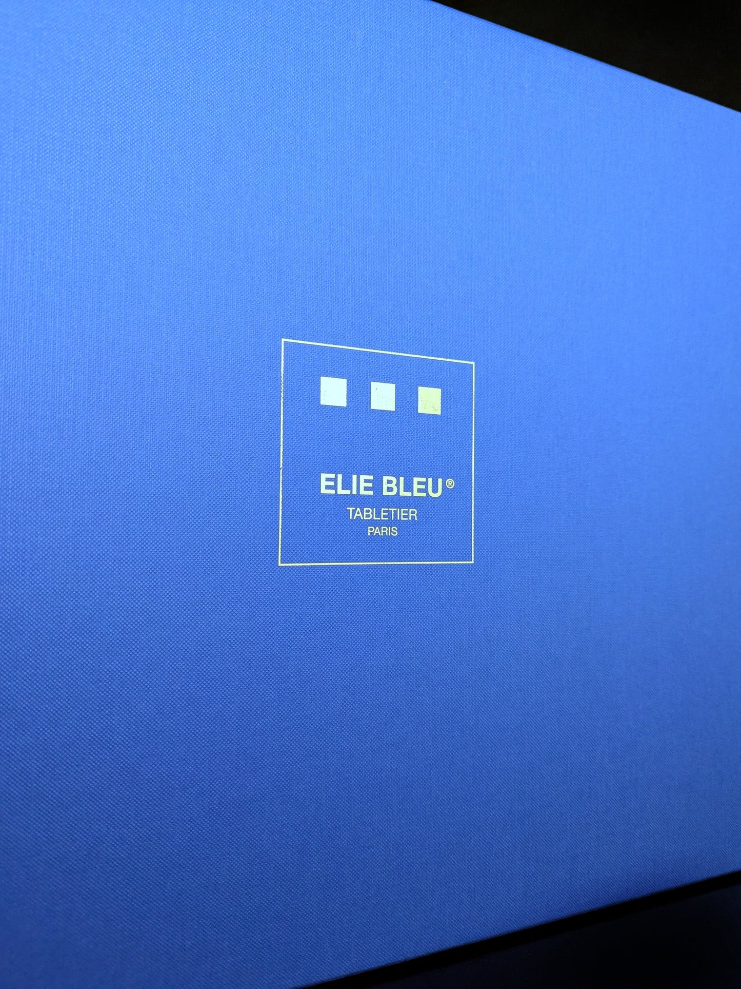 Elie Bleu Medals Black Sycamore humidor 200 count NIB