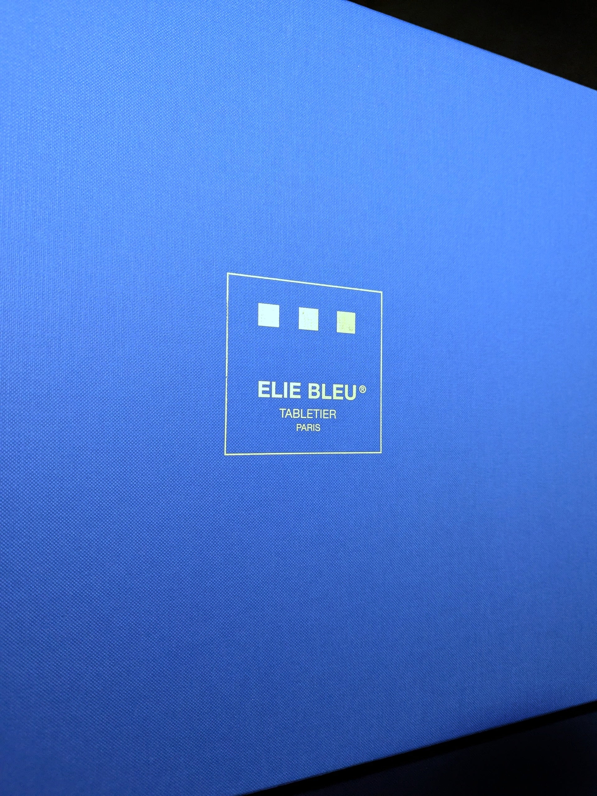 Elie Bleu Medals Black Sycamore humidor 200 count NIB