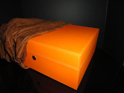 Brizard and Co Racing Orange Leather Humidor 60 / 70 ct NIB