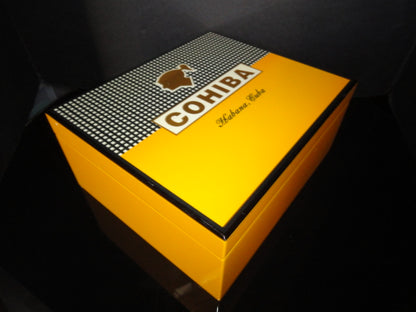 Cigar Wood Humidor 25 ct