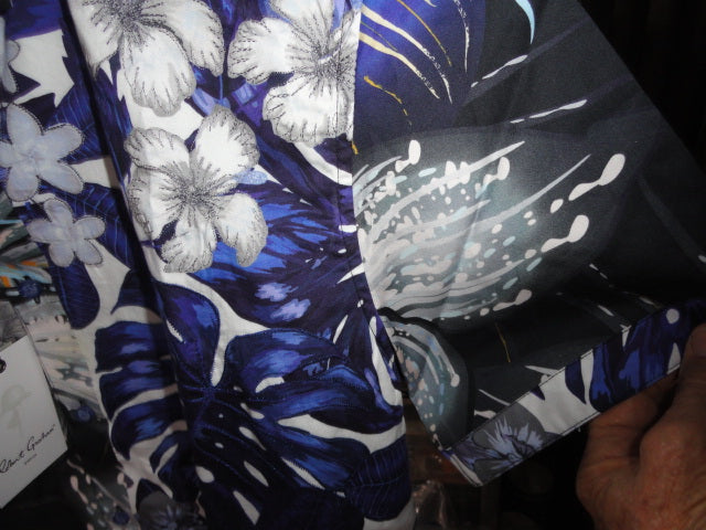 Robert Graham Moyie Springs Short Sleeve Shirt Size Medium