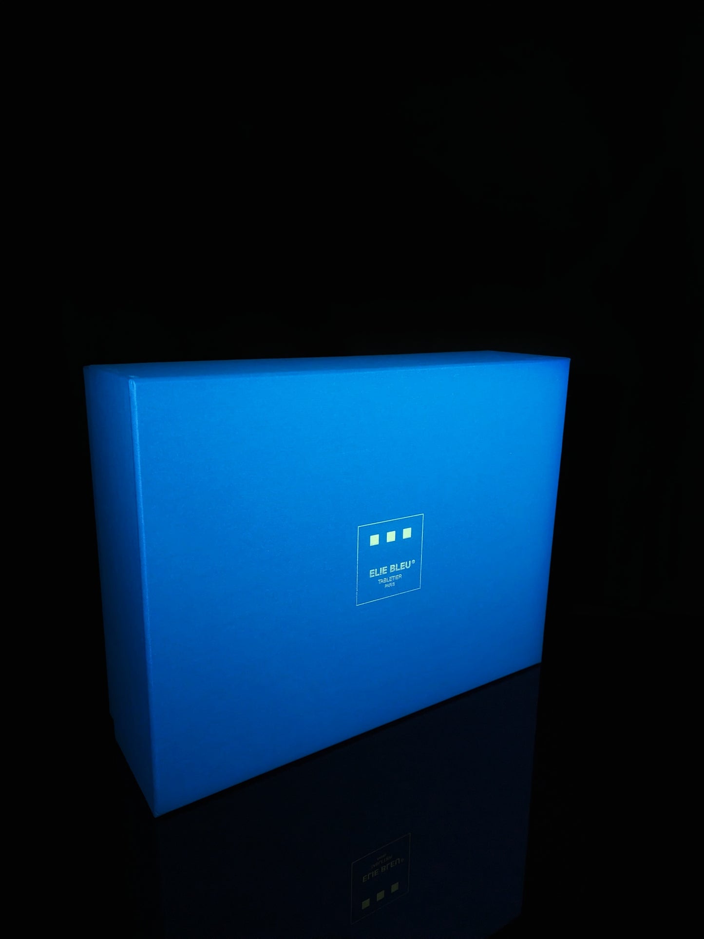 Elie Bleu Alba Black Sycamore Humidor 200 ct NIB