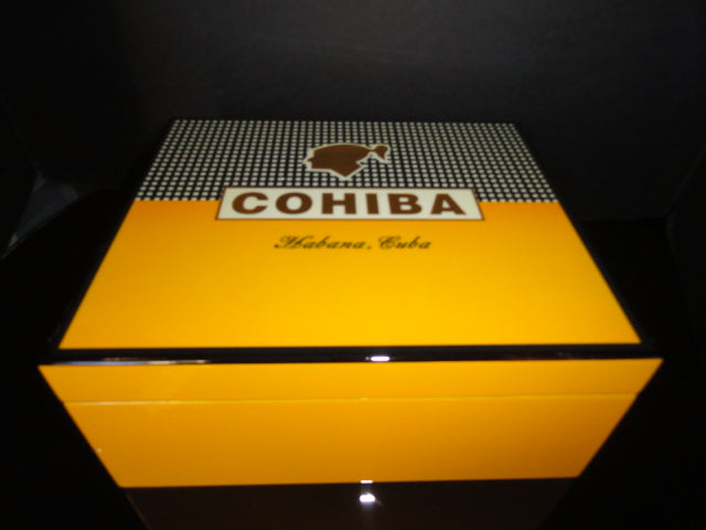 Cigar Wood Humidor 25 ct