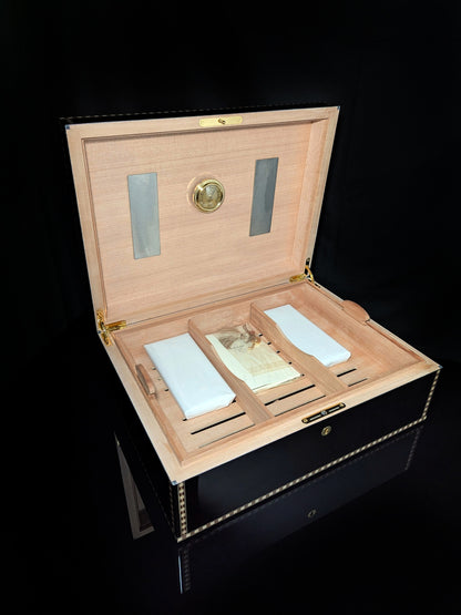 Elie Bleu Medals Black Sycamore humidor 200 count NIB