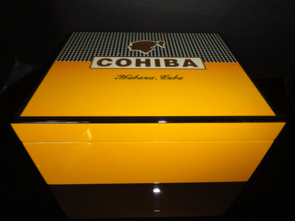 Cigar Wood Humidor 25 ct