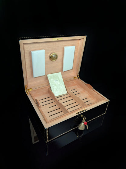 Elie Bleu Medals Black Sycamore humidor 200 count NIB