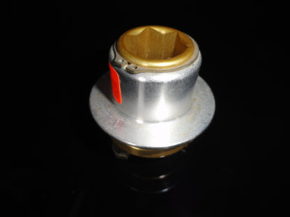 Quick release hub adaptor for steering wheel