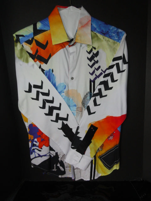 Robert Graham Zero to Sixty Long Sleeve Embroidered Shirt Size Medium