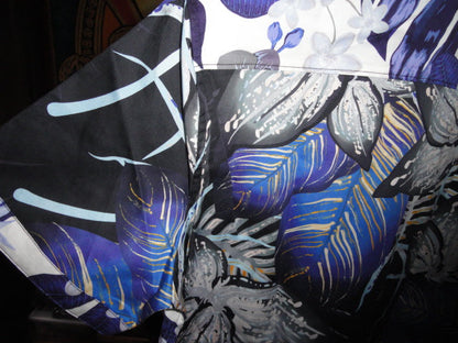 Robert Graham Moyie Springs Short Sleeve Shirt Size Medium