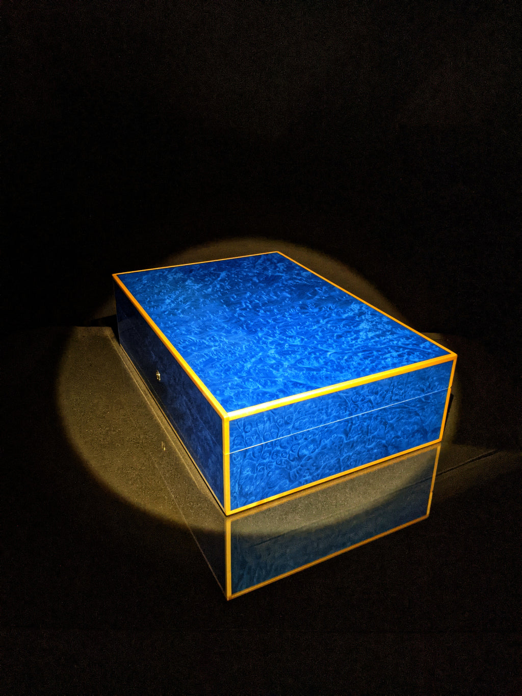 Elie Bleu Madrona Blue Sycamore Humidor — 110 Count