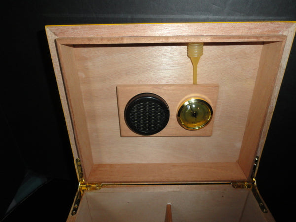 Cigar Wood Humidor 25 ct