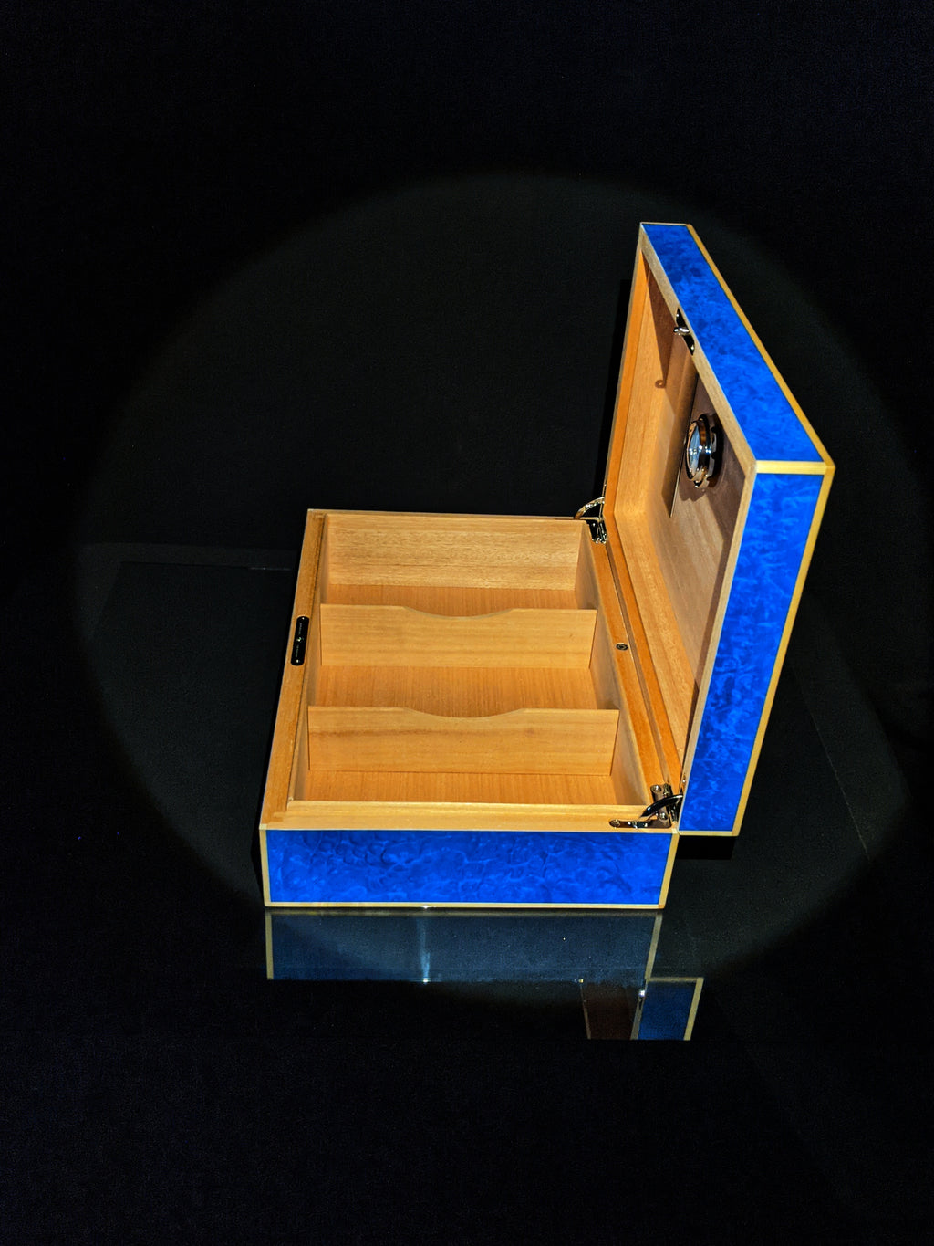 Elie Bleu Madrona Blue Sycamore Humidor — 110 Count