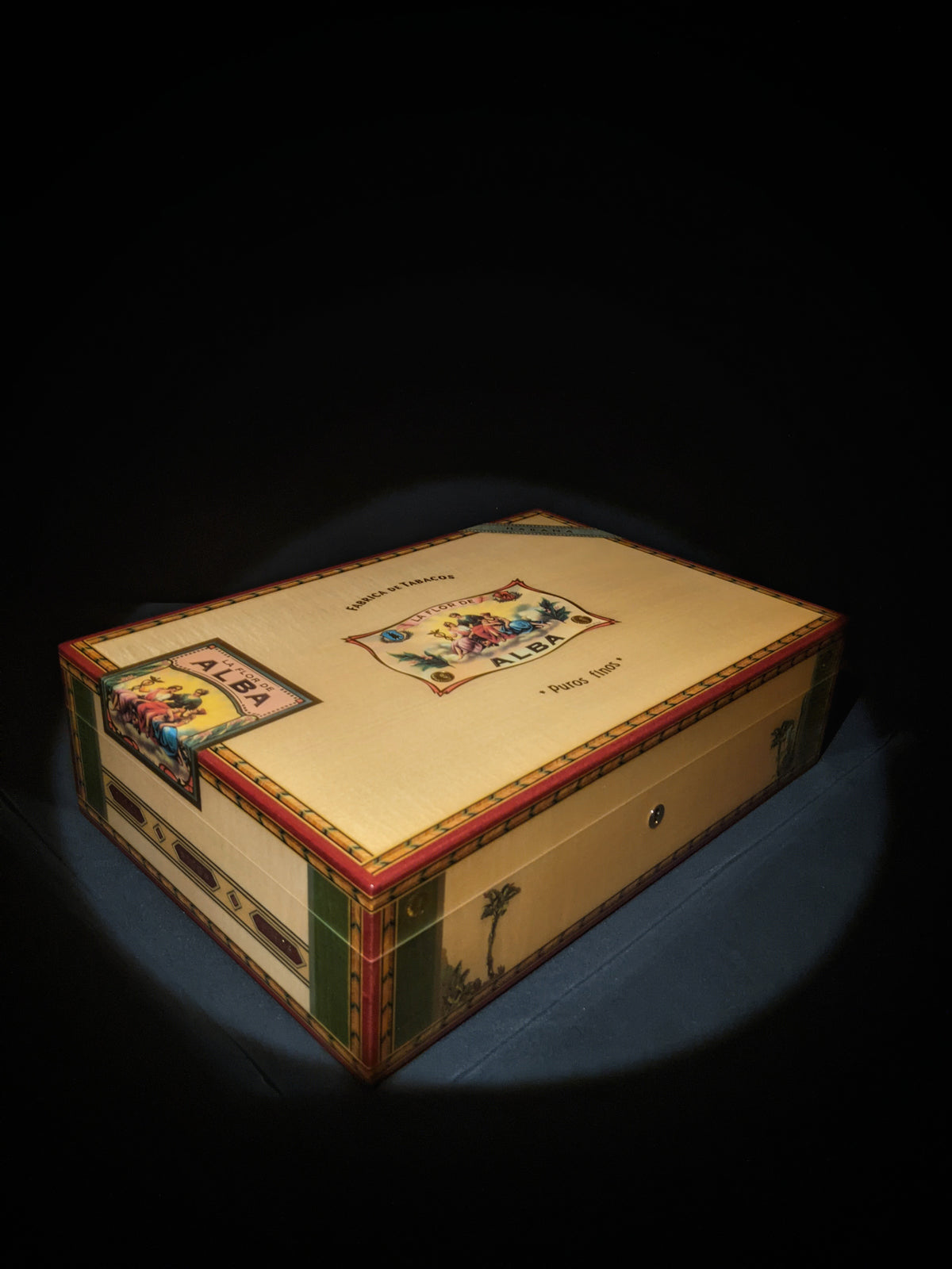 Elie Bleu Alba Natural  Sycamore Humidor 110 count NIB
