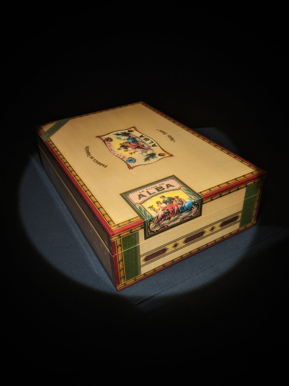 Elie Bleu Alba Natural  Sycamore Humidor 110 count NIB