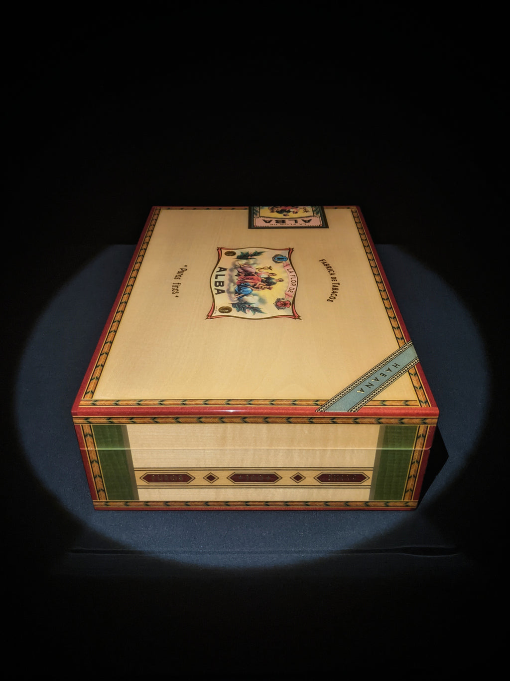 Elie Bleu Alba Natural  Sycamore Humidor 110 count NIB