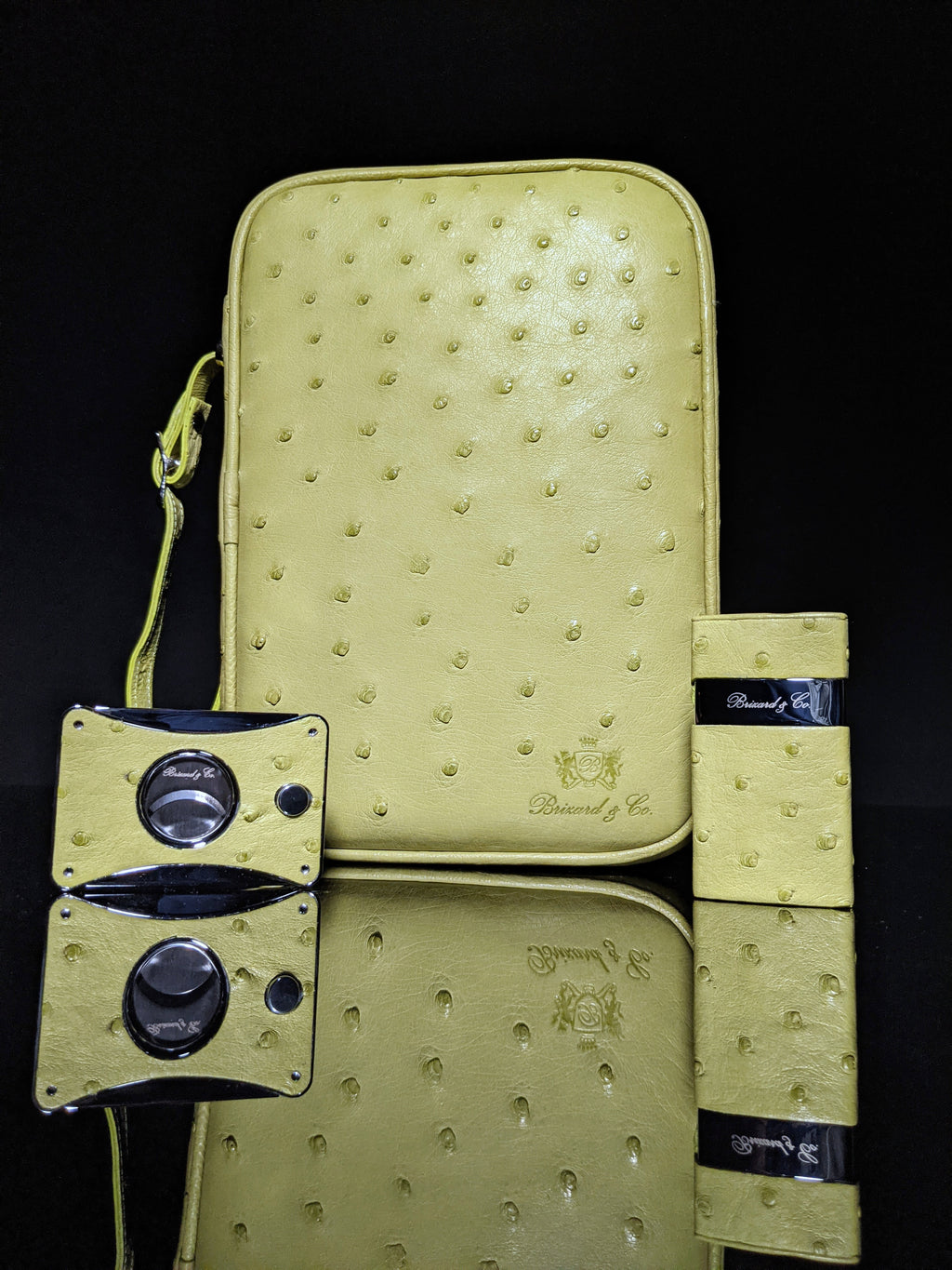 Brizard and Co. Havana Traveler — Genuine Ostrich Matcha Green with Cutter & Lighter