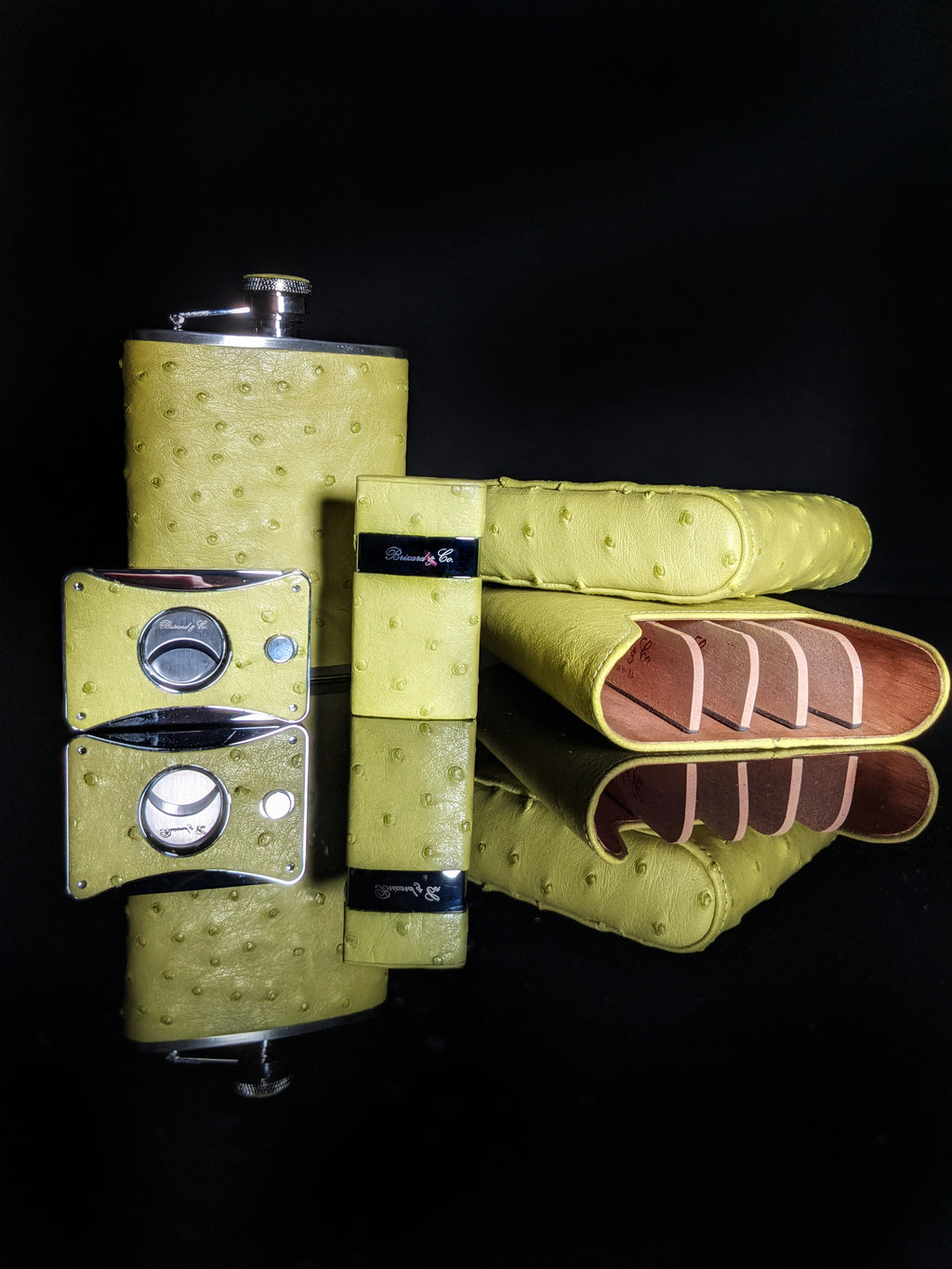 Brizard and Co. Havana Traveler — Genuine Ostrich Matcha Green with Cutter & Lighter