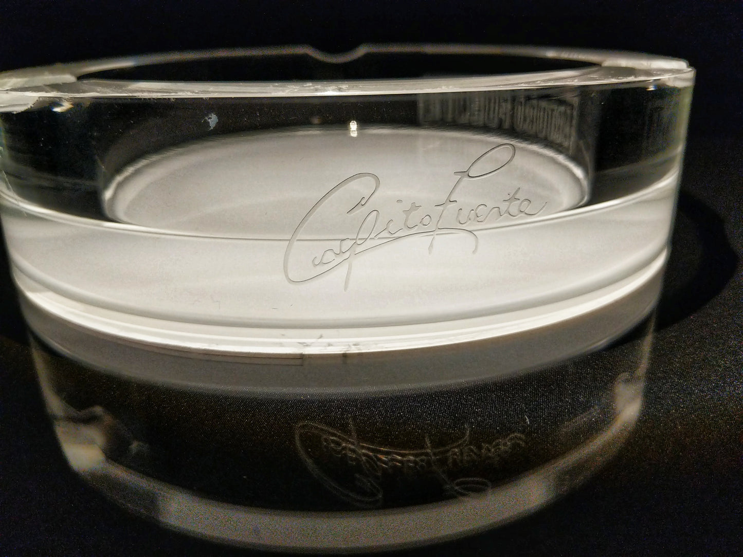 Arturo Fuente custom heavy clear glass ashtray. NIB 7 7/8" Diameter