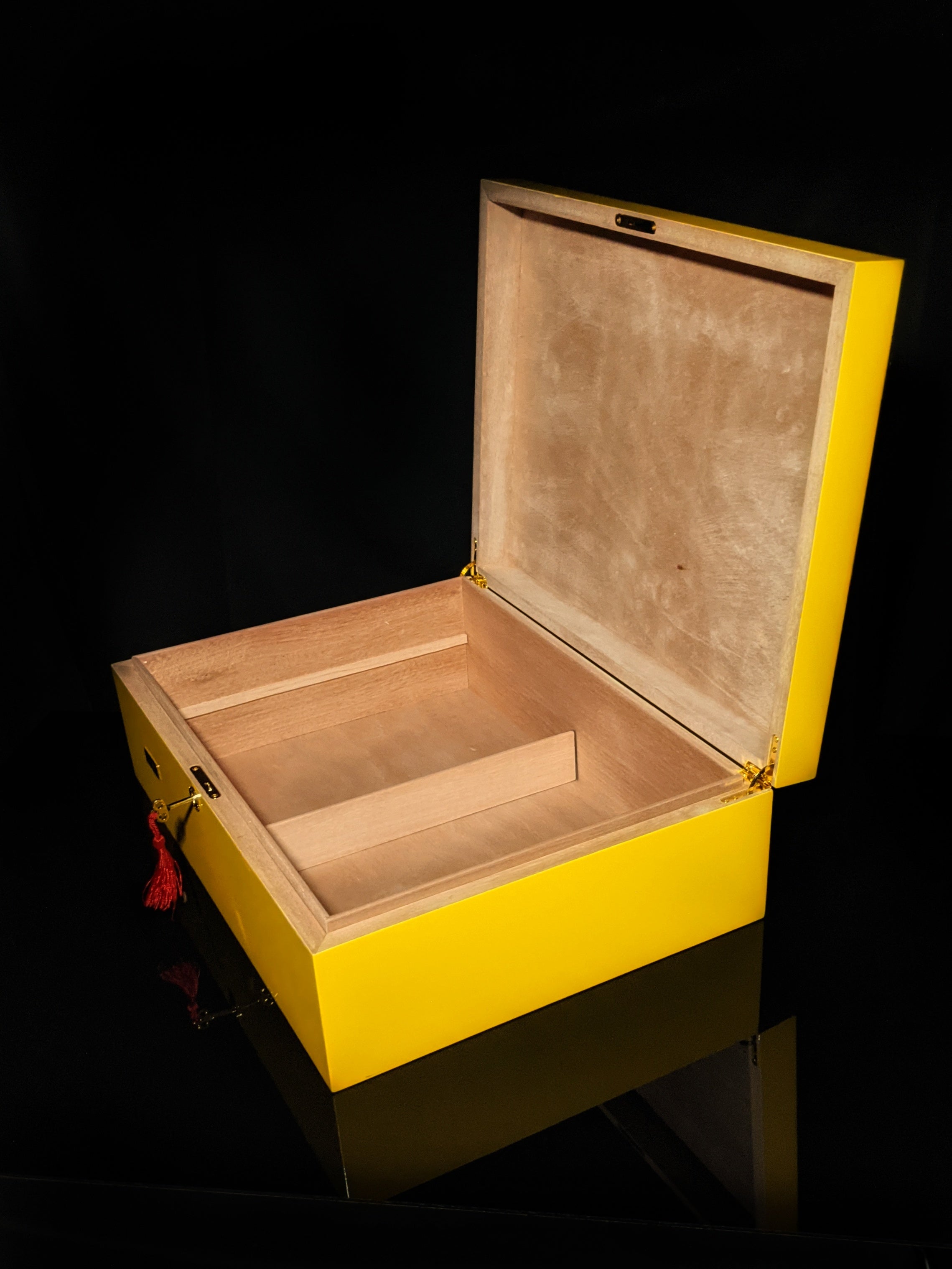 Yellow Limited Edition humidor