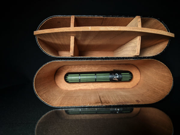 atoll cigar case in Black Croc